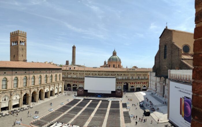 piazza maggiore dall'alto